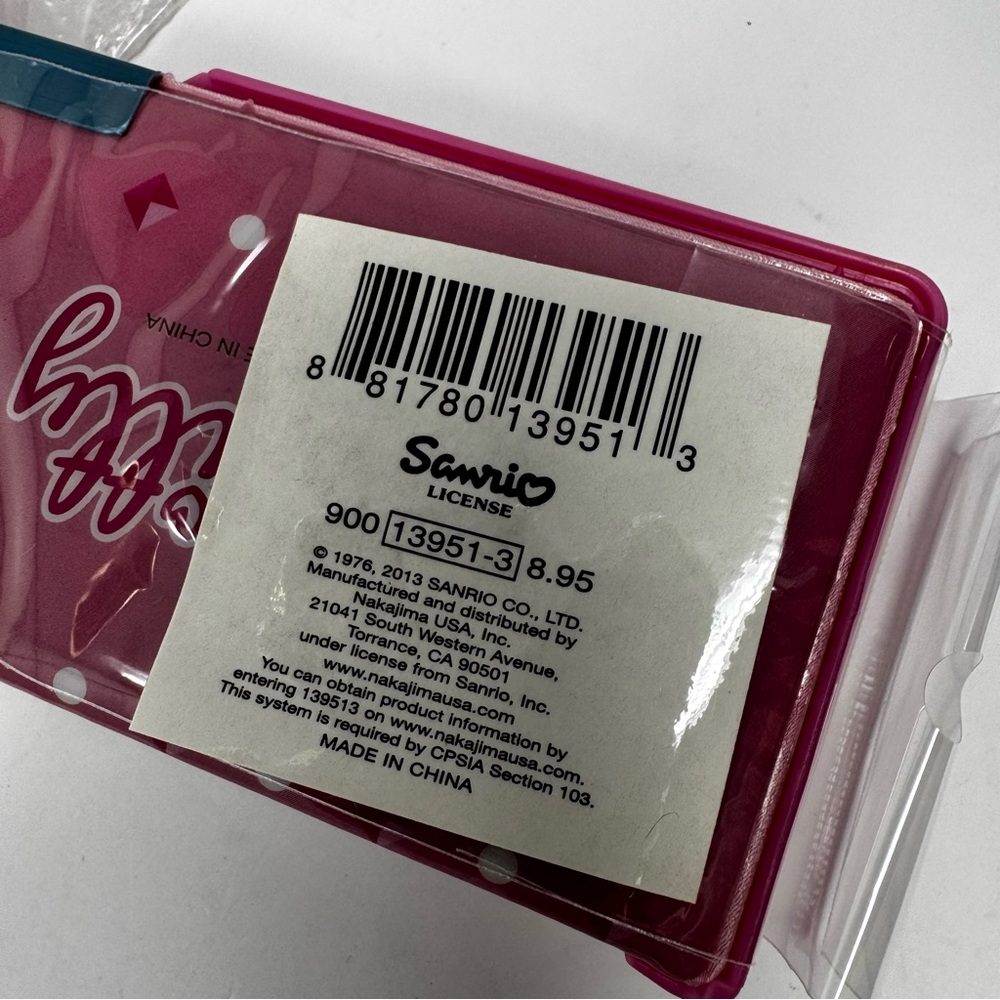NEW 2013 Sanrio Double Sided Magnetic Hello Kitty Pencil Case Purple Vinyl NEW - Picture 6 of 7